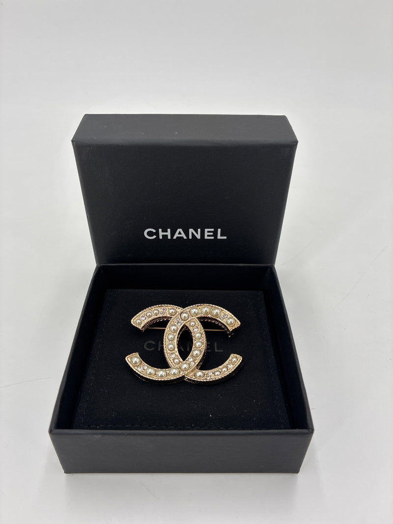 Chanel Broche 2020