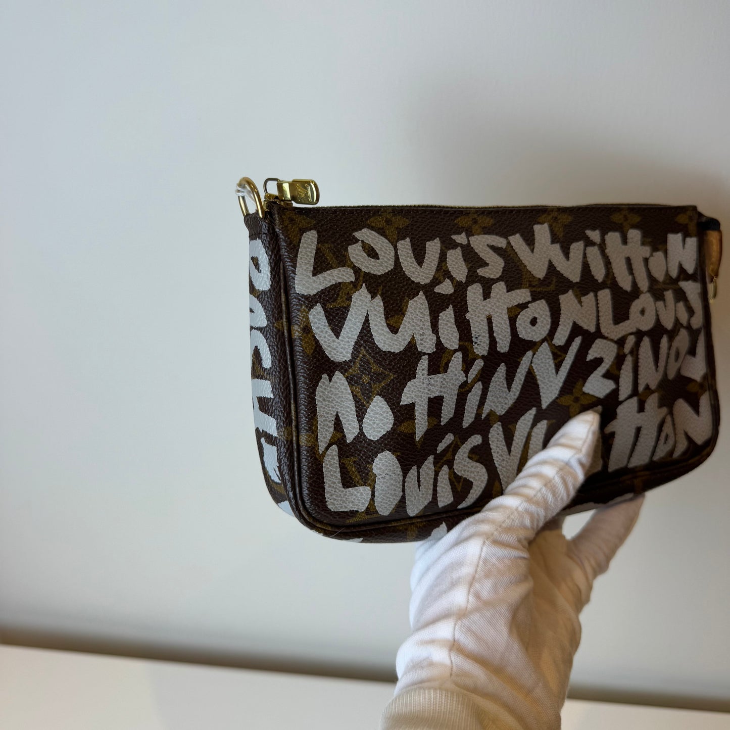 Louis Vuitton pochette Graffitti