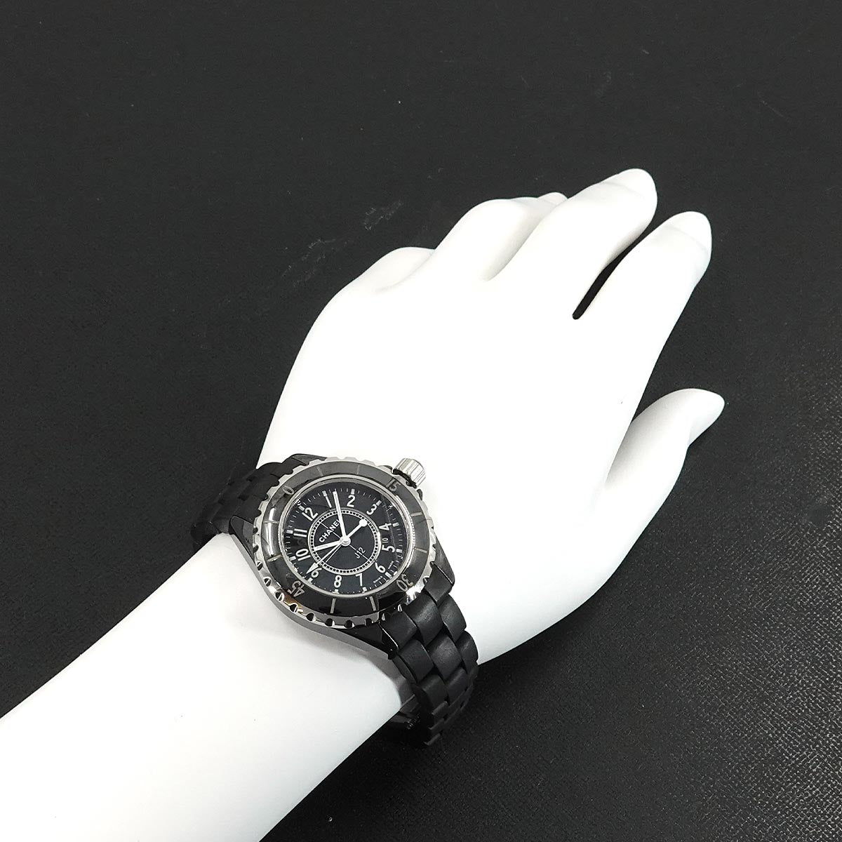 Chanel J12 H0681 33mm