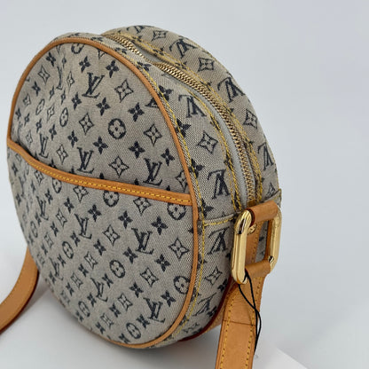 Louis Vuitton  Jeanne
