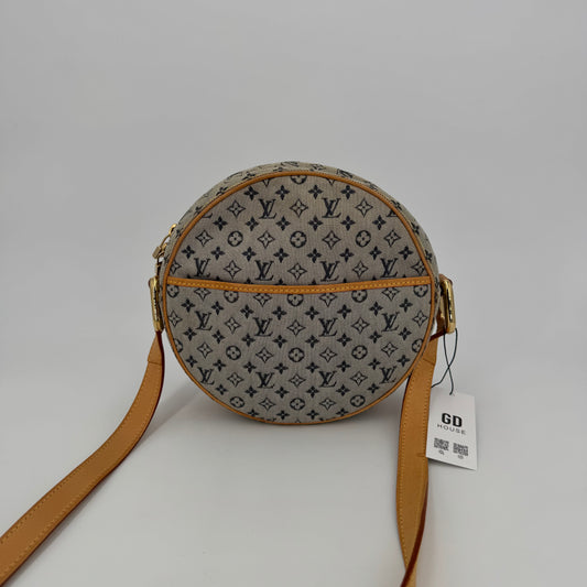 Louis Vuitton  Jeanne