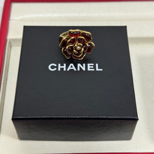 Chanel bague camélia