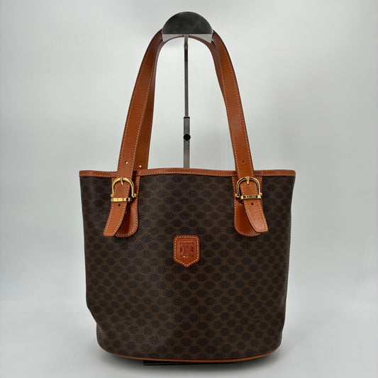 Céline Bucket Shopping