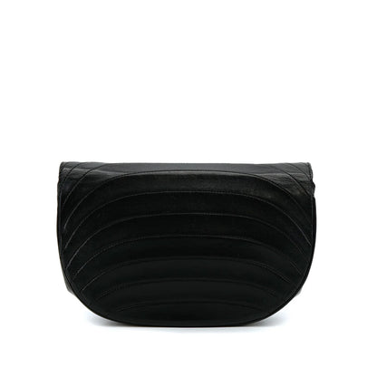 Chanel waves