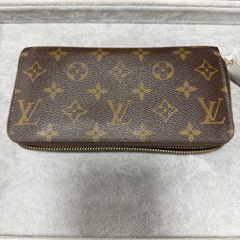 Louis Vuitton Zippy