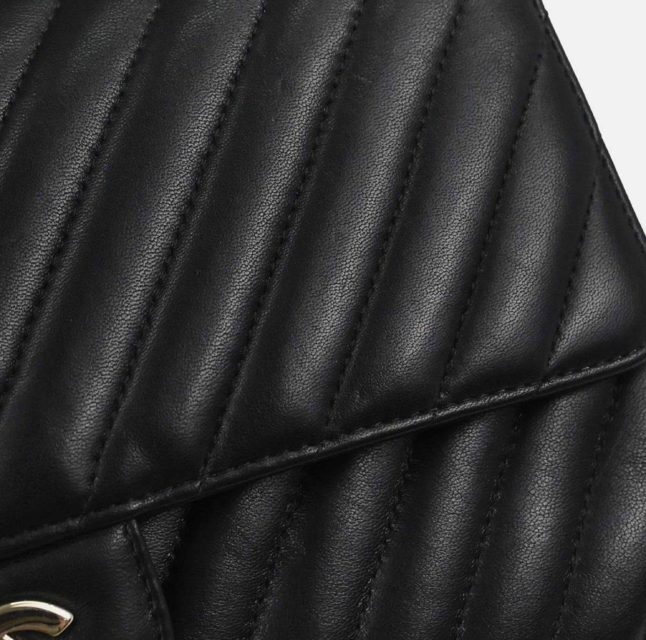 Chanel timeless 11.12 chevrons