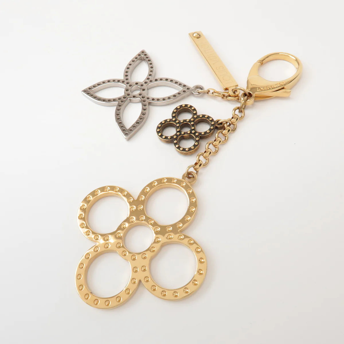 Louis Vuitton bijou de sacs ou porte TABAGE