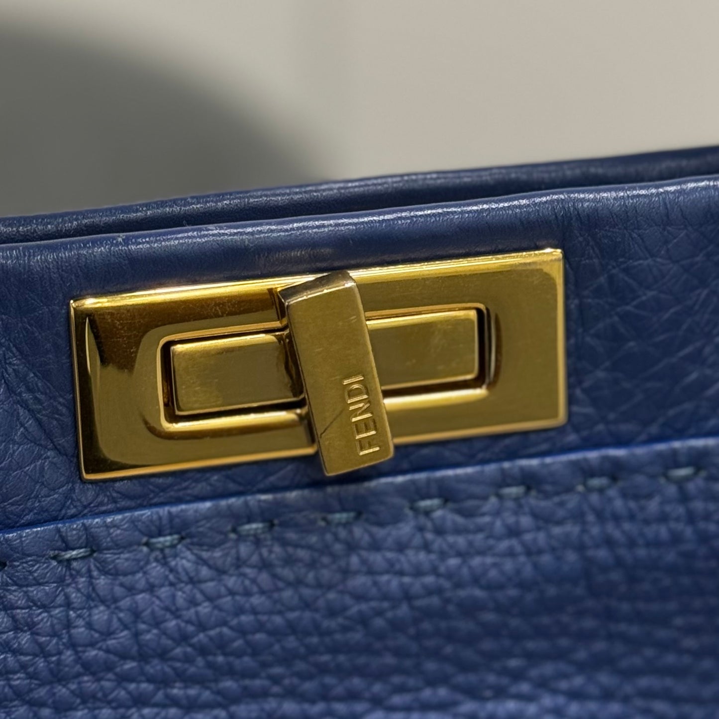 Fendi Peekaboo Médium Selleria