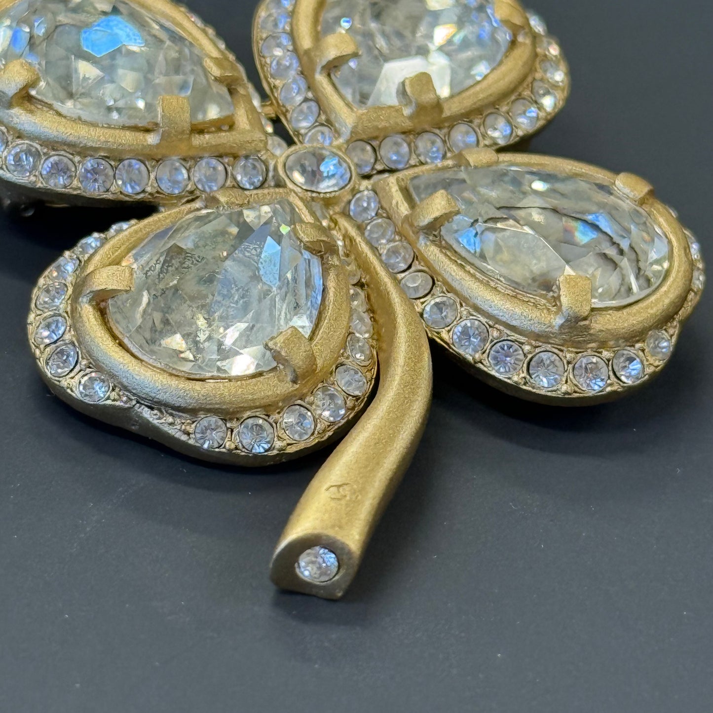 Chanel Broche - Croisière 2001