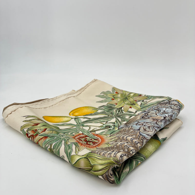 Hermès Carré Passiflores