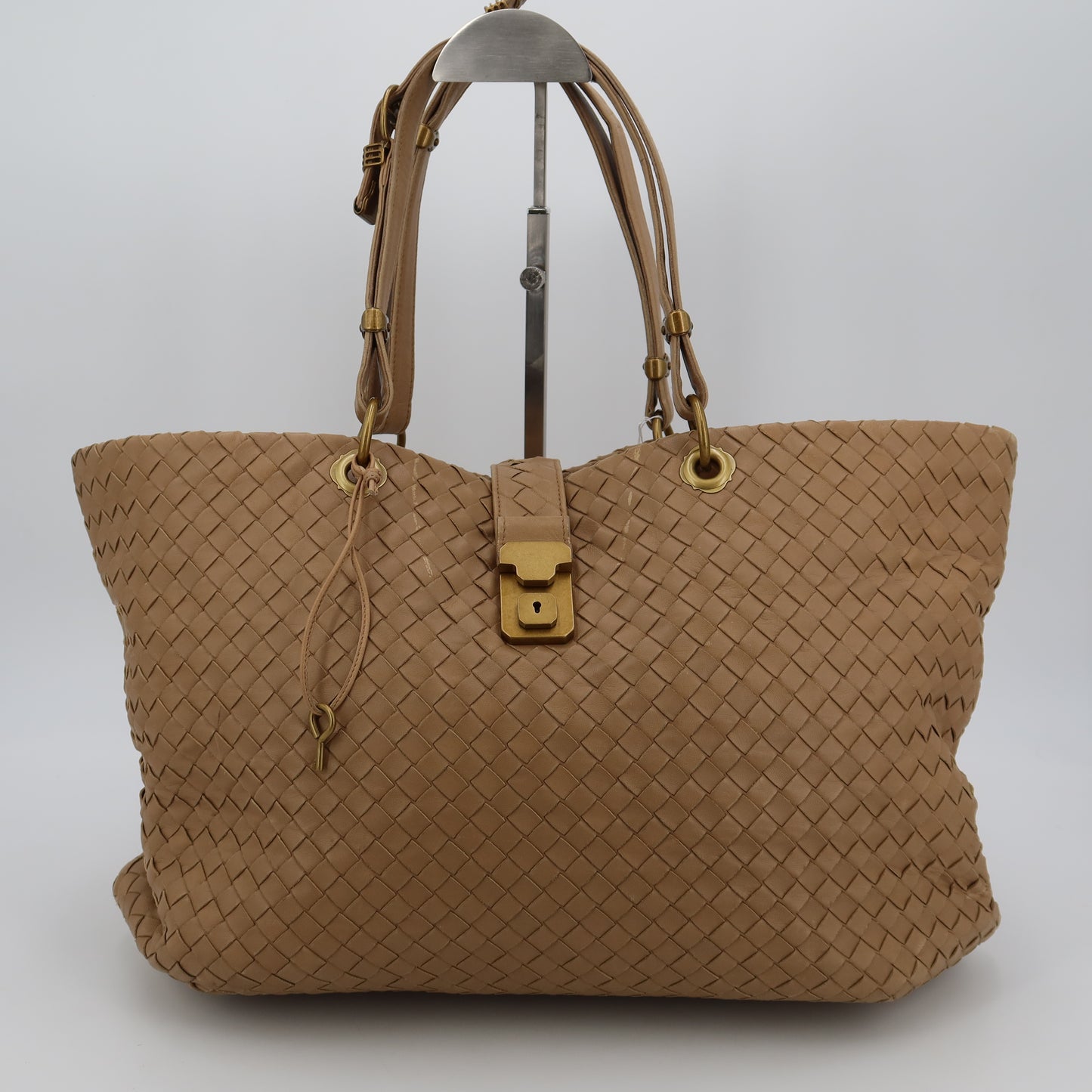 Bottega Veneta shopping