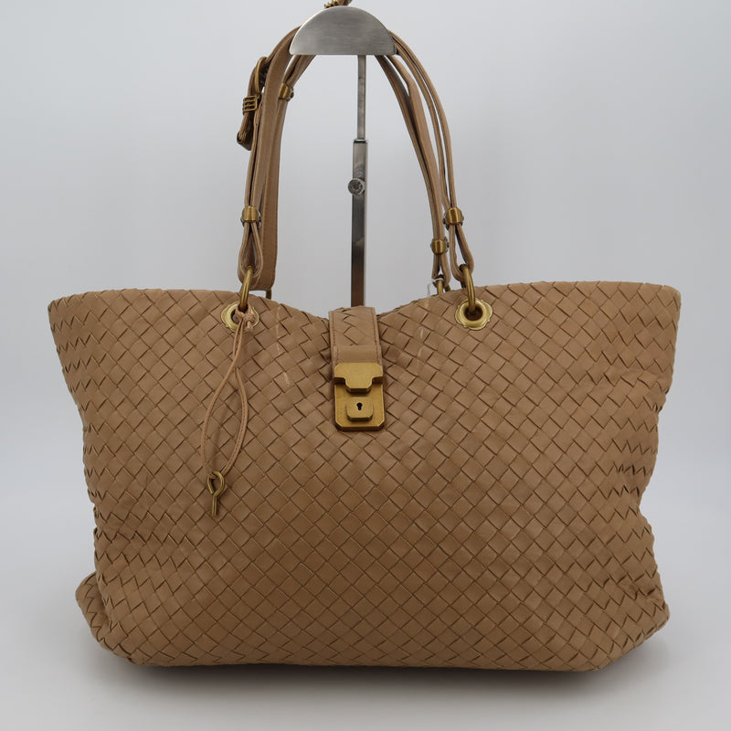 Bottega Veneta shopping