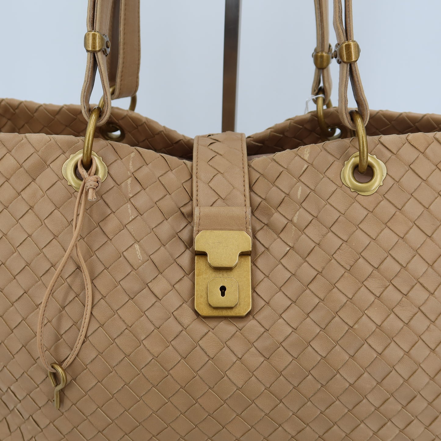 Bottega Veneta shopping