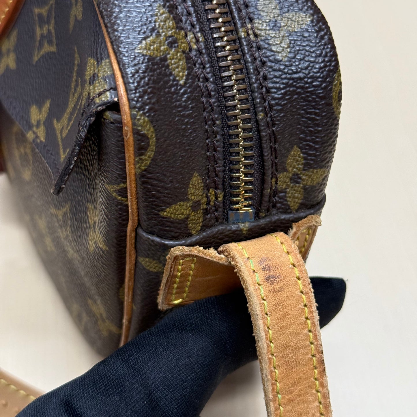 Louis Vuitton Jeune Fille