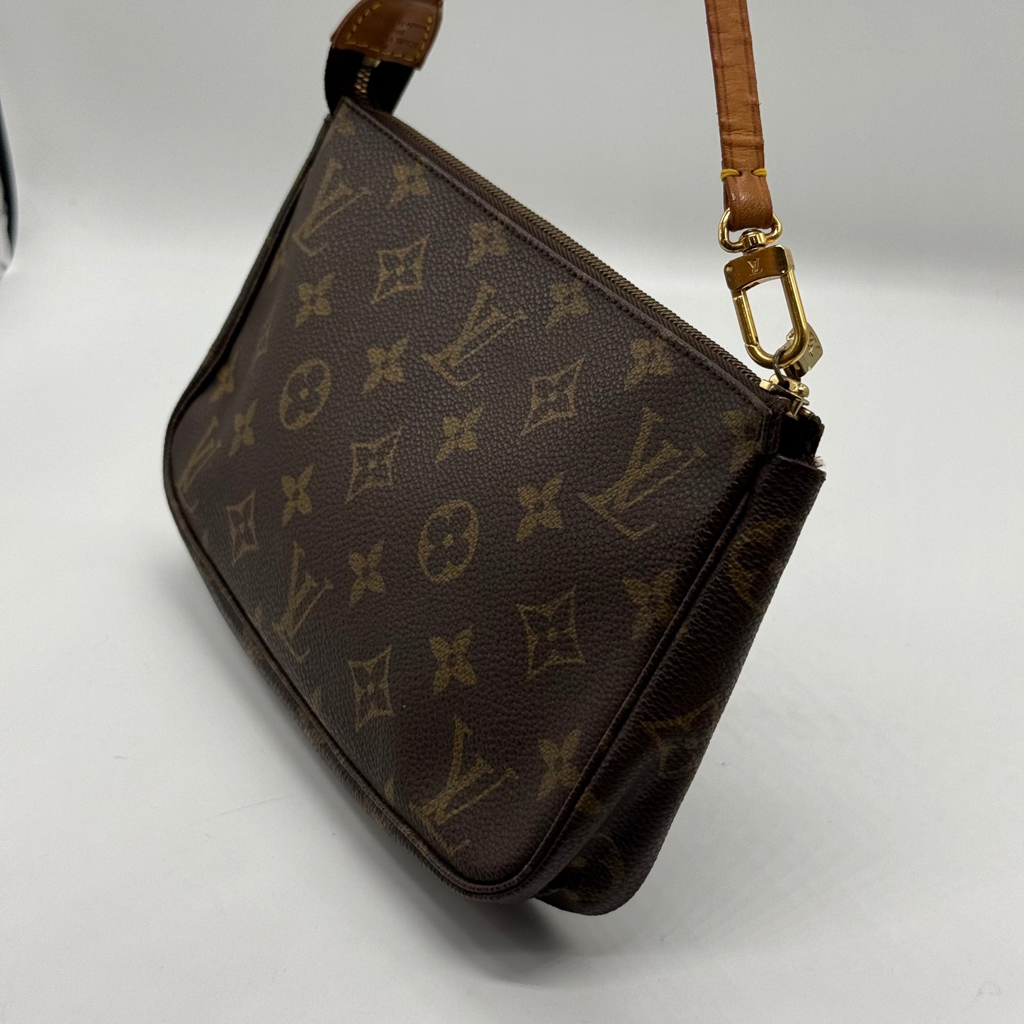 Louis Vuitton Pochette accessoire