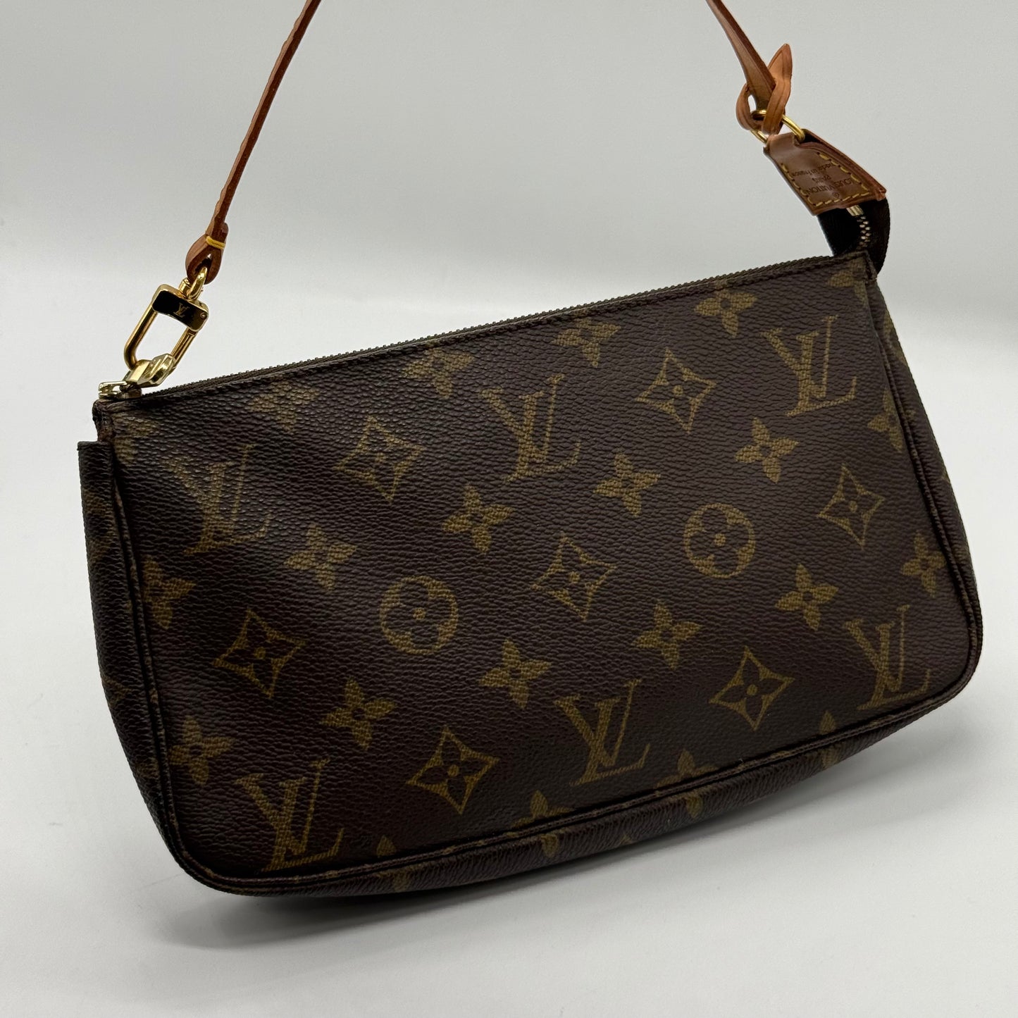 Louis Vuitton Pochette accessoire
