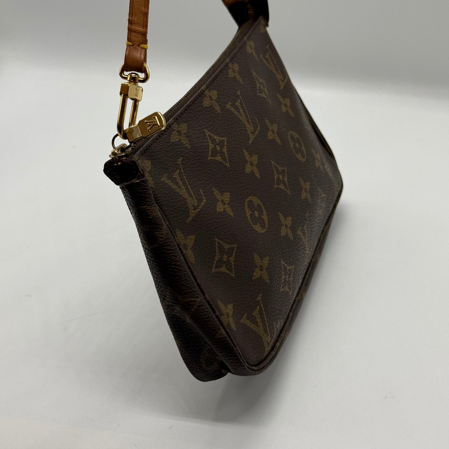 Louis Vuitton Pochette accessoire