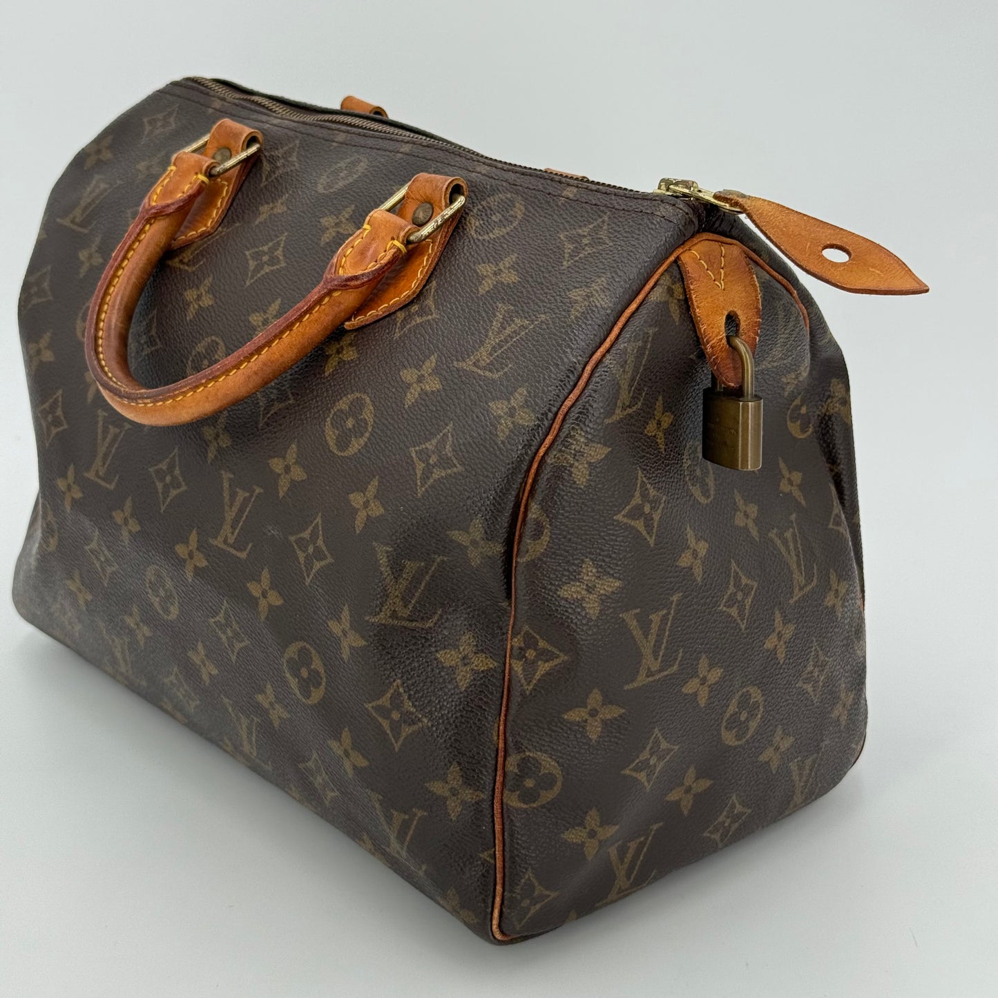 Louis Vuitton speedy