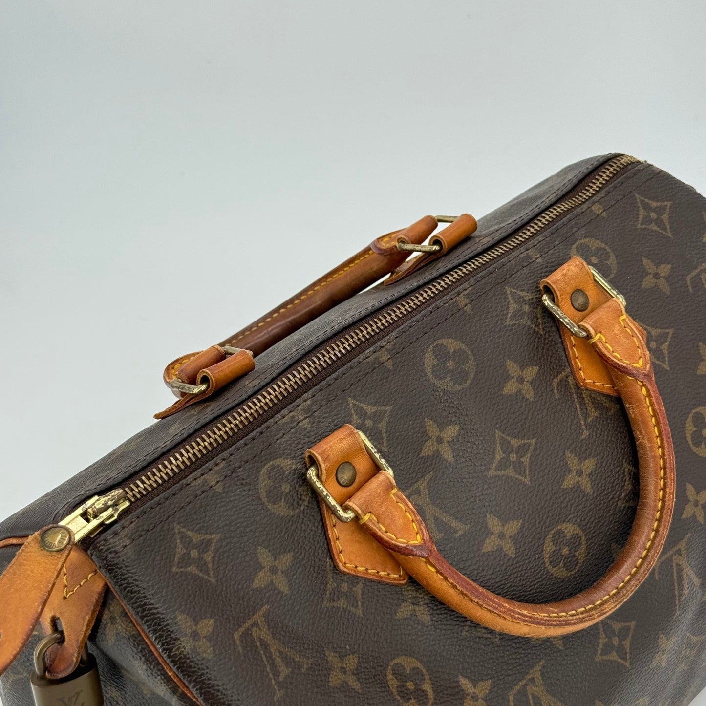 Louis Vuitton speedy