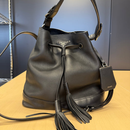 Prada Seau