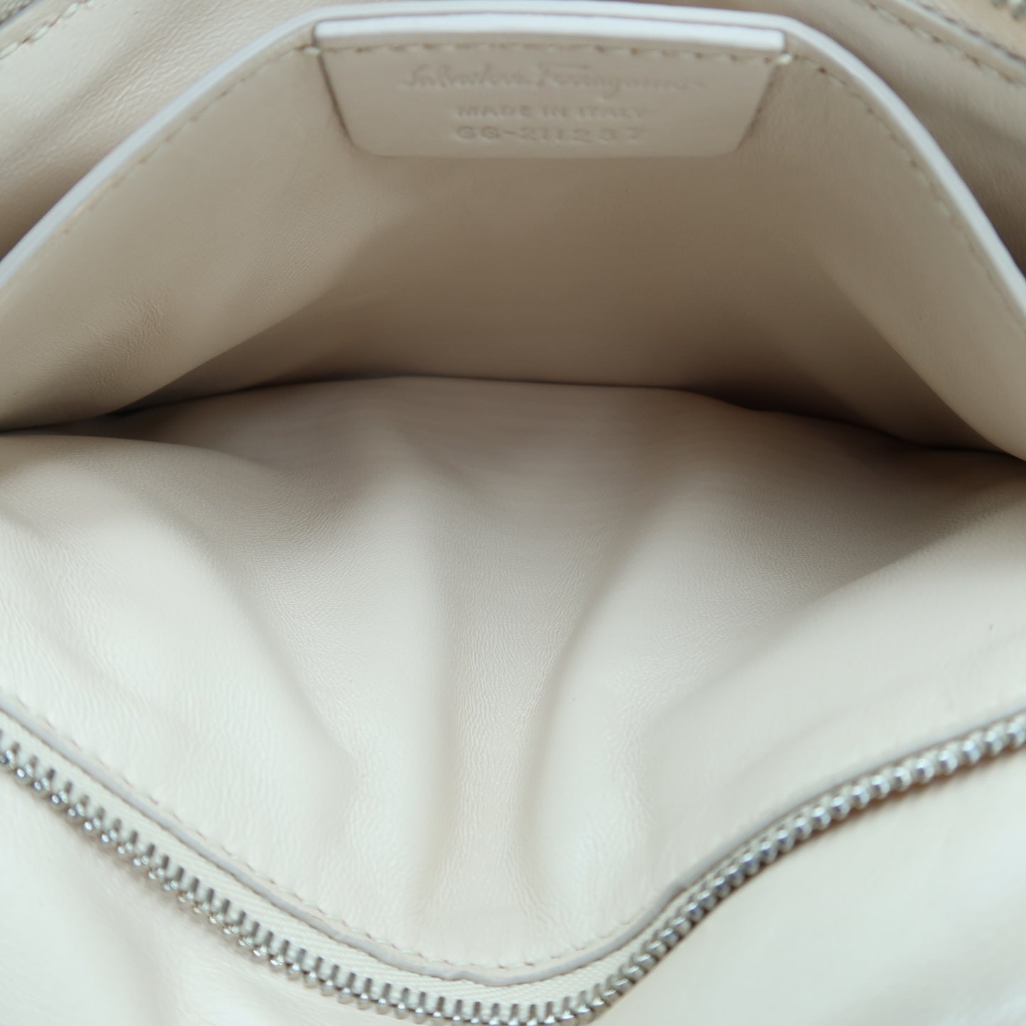 Salvatore Ferragamo Viva Bow