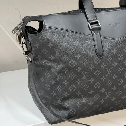 Louis Vuitton Explorer