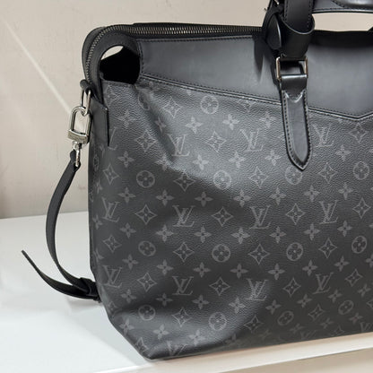 Louis Vuitton Explorer