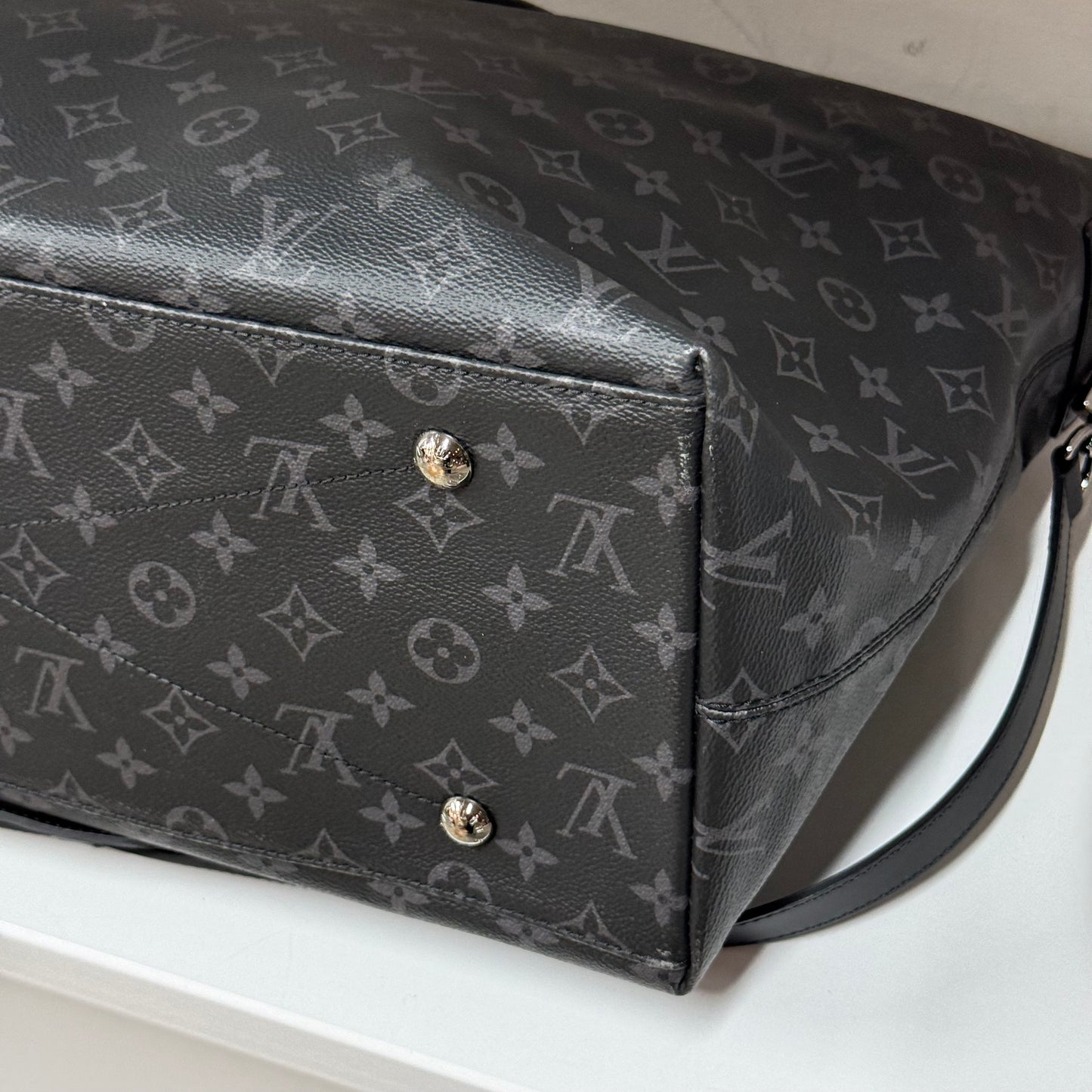 Louis Vuitton Explorer