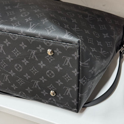 Louis Vuitton Explorer