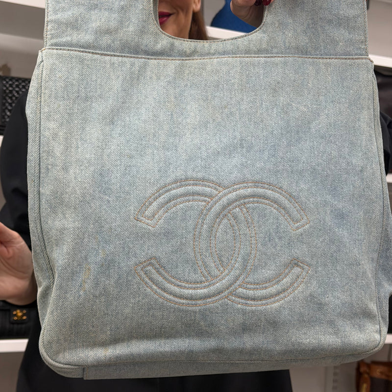 Chanel Shopping