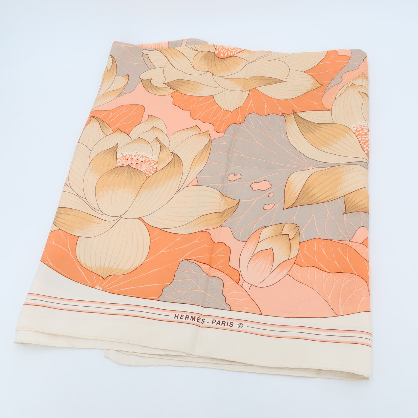 Hermès Carré "Fleur de Lotus"