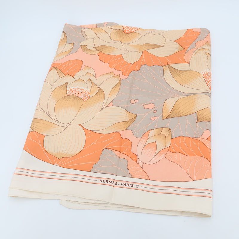 Hermès Carré "Fleur de Lotus"