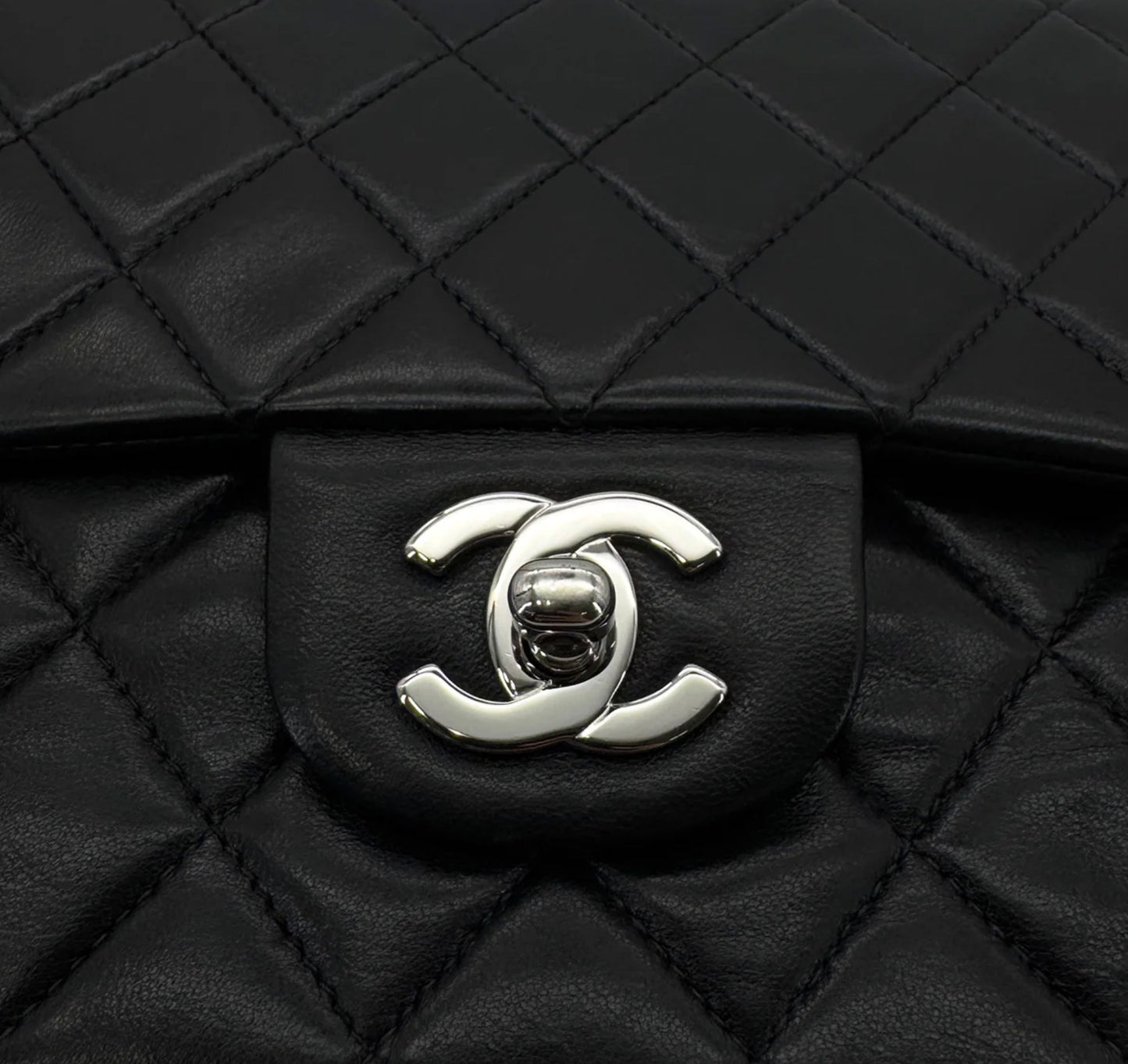 Chanel Timeless Medium A01112 - Silver