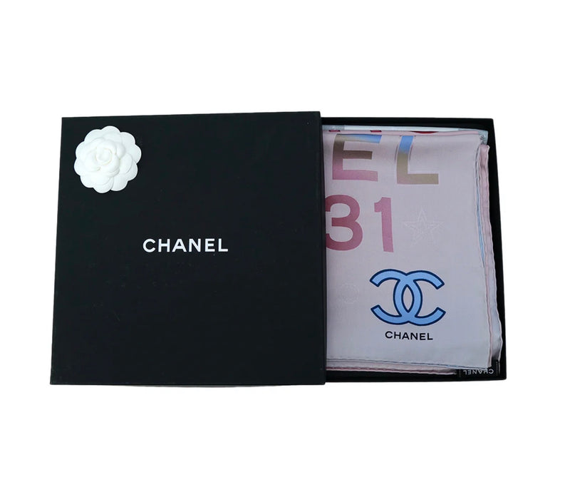 Chanel Carré