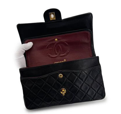Chanel Timeless Medium A01112