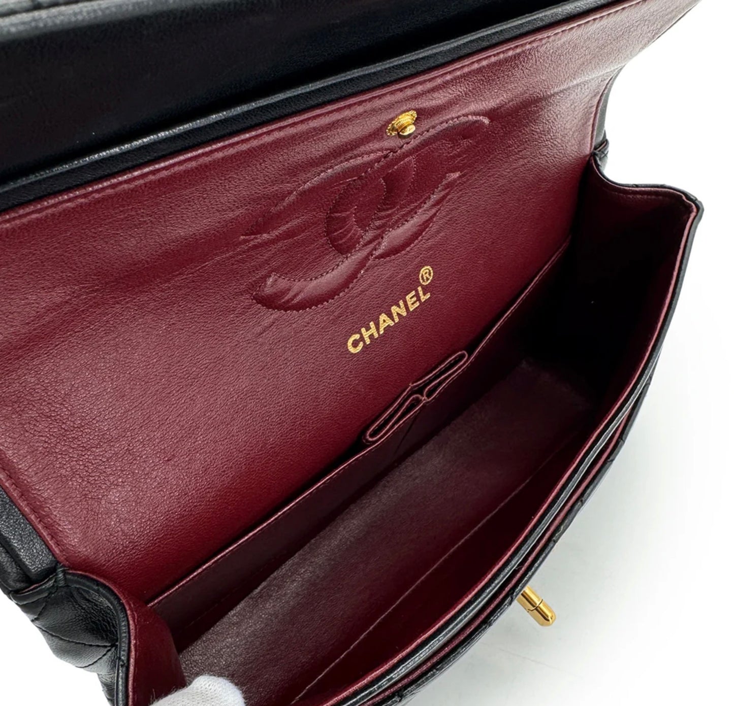 Chanel Timeless Medium A01112