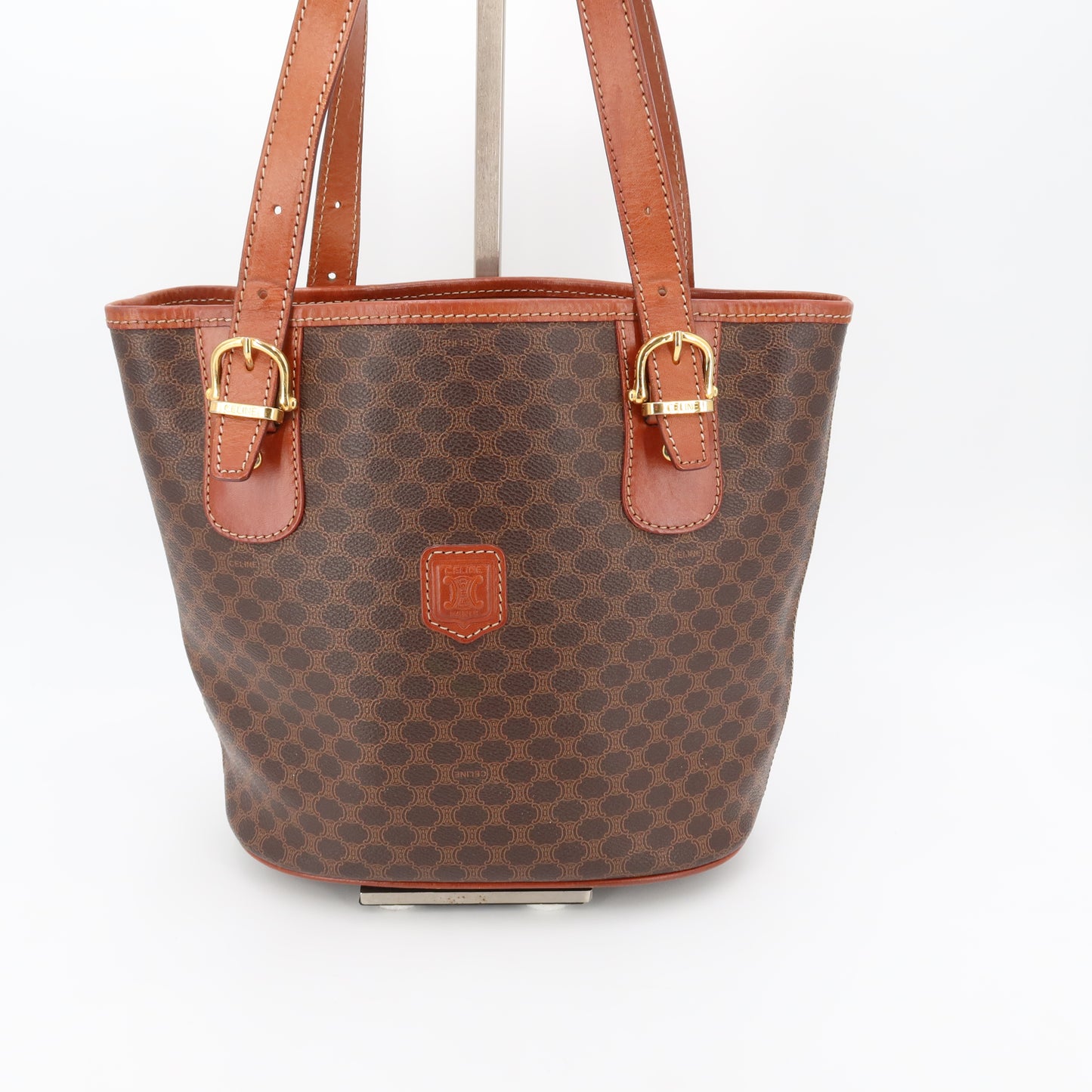 Céline Bucket shopping