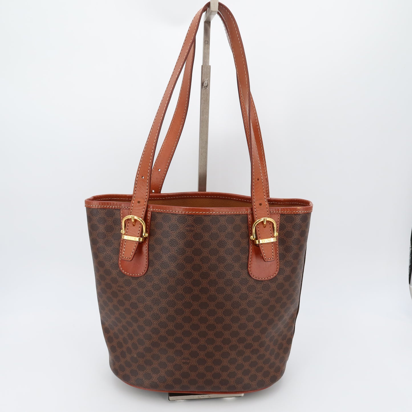 Céline Bucket shopping