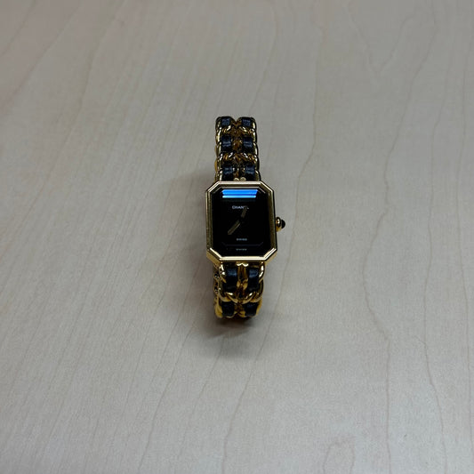Chanel montre première originale taille M