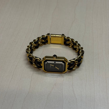 Chanel montre première originale taille M