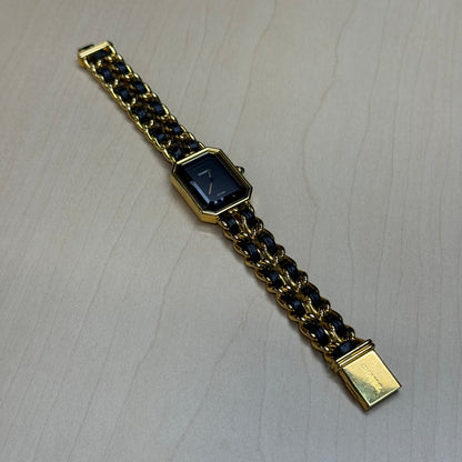 Chanel montre première originale taille M