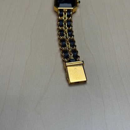 Chanel montre première originale taille M