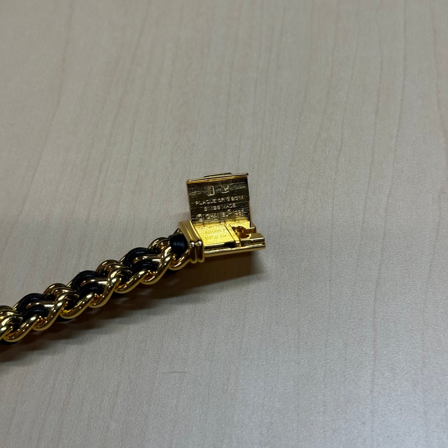 Chanel montre première originale L