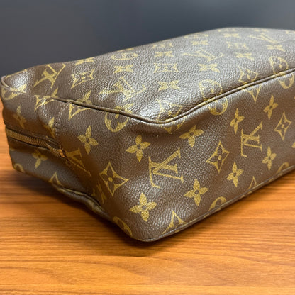 Louis Vuitton - Trousse*