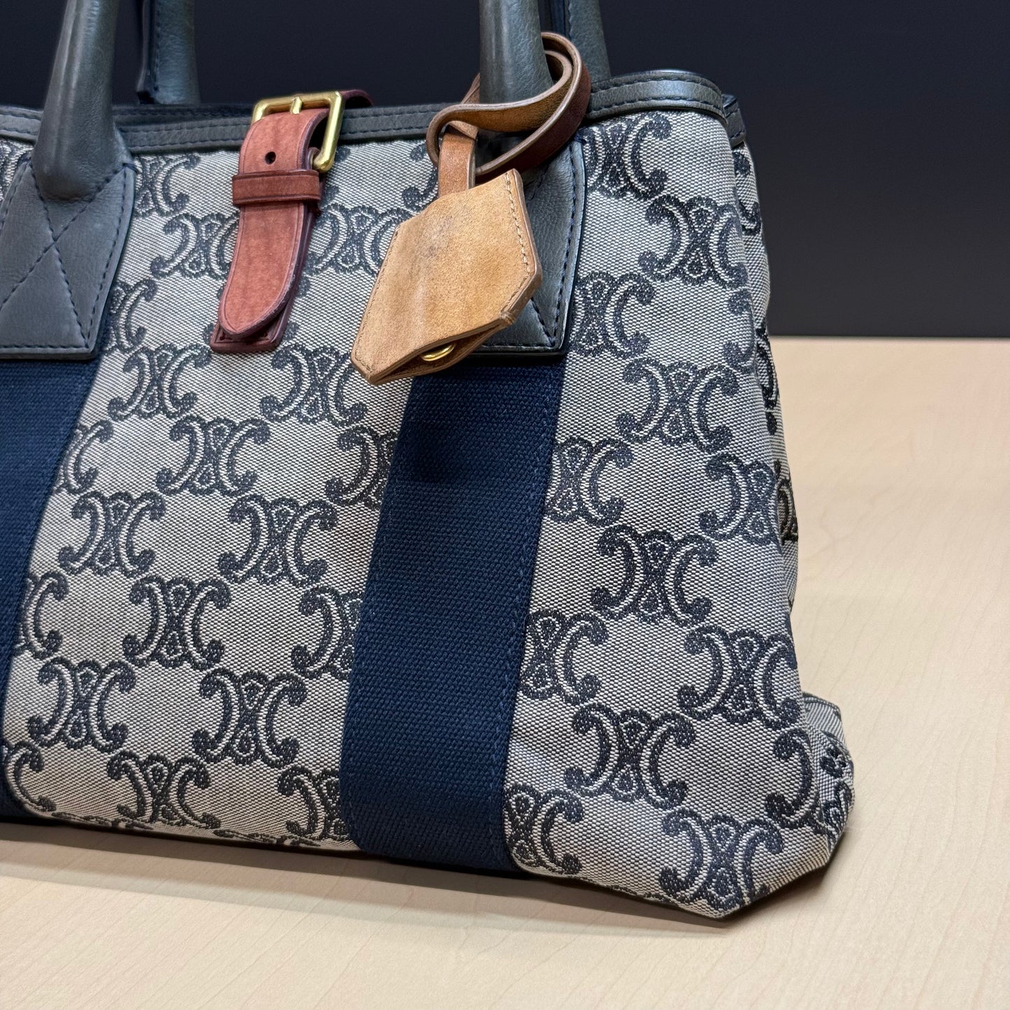 Celine shopping denim triomphe