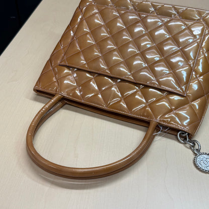 Chanel Shopping médaillon