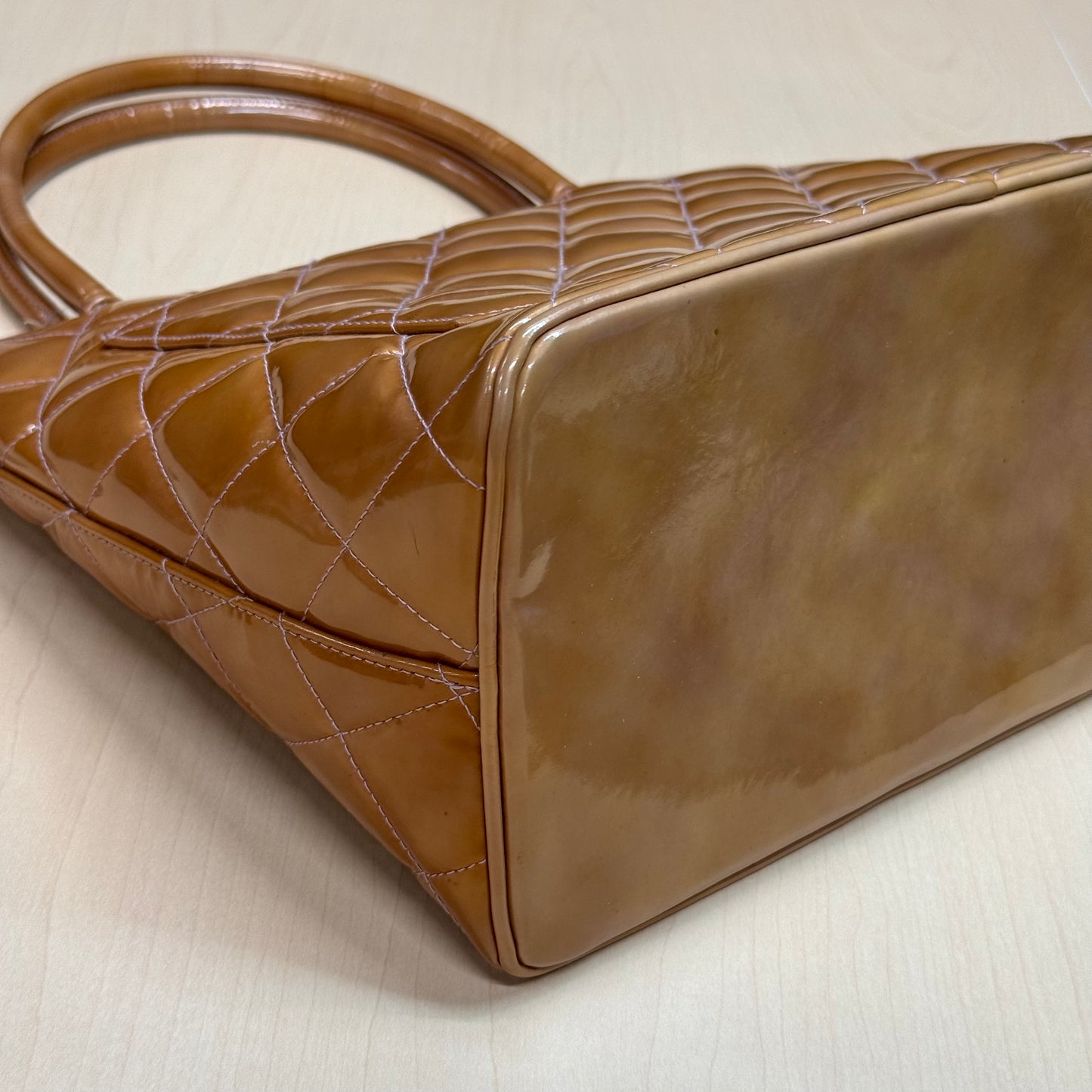 Chanel Shopping médaillon