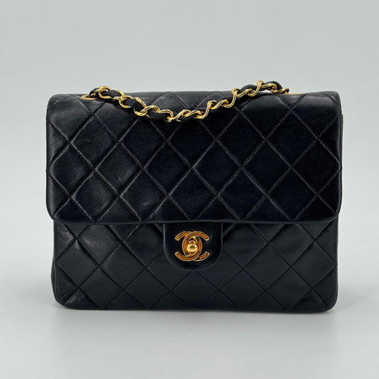 Chanel Classique Square