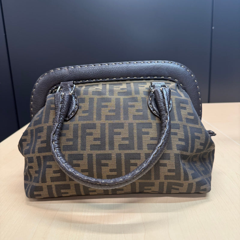 Fendi Shopping