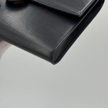 Louis Vuitton Pochette